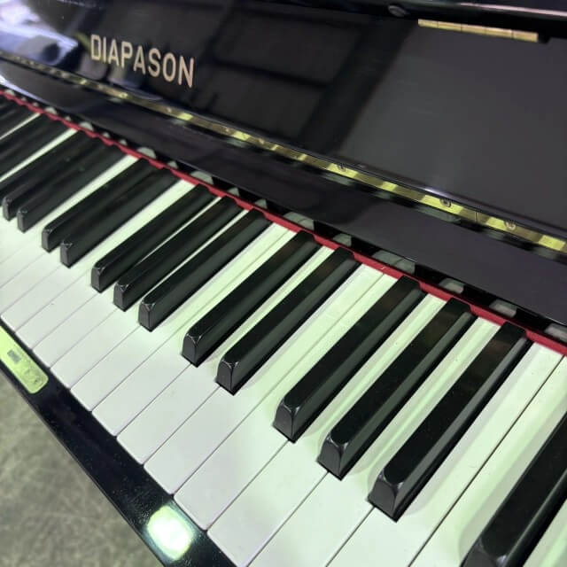 ディアパソン 中古ピアノ 126ME