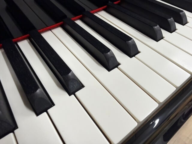 ヤマハ 中古ピアノ C3LA