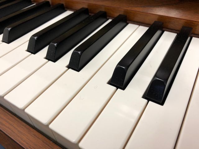 カワイ 新品ピアノ c480f