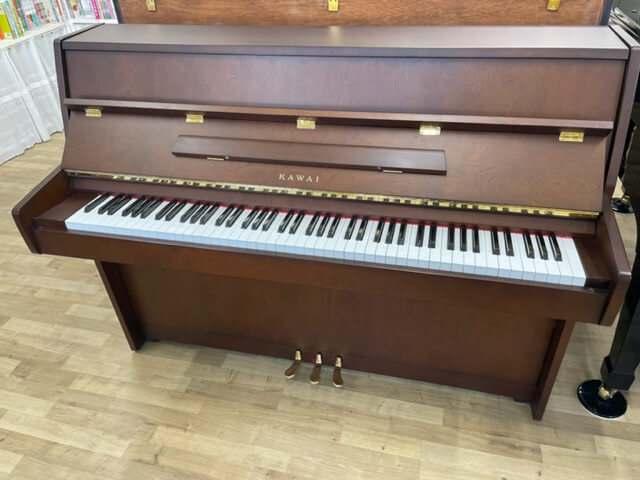 カワイ　中古ピアノ　CE7N