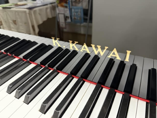 カワイ 中古ピアノ KG-1E