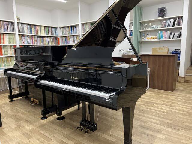 カワイ　中古ピアノ　KG-2E