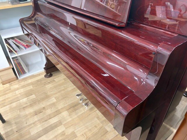 カワイ　中古ピアノ　KL32BG