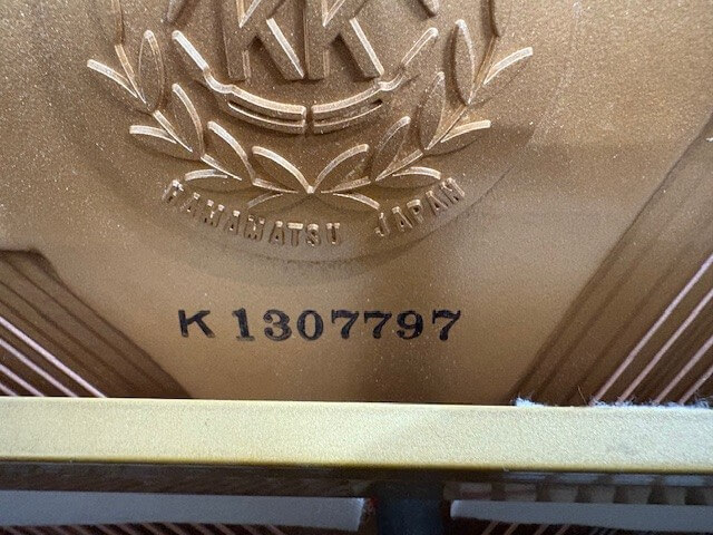 カワイ　中古ピアノ　KL32BG