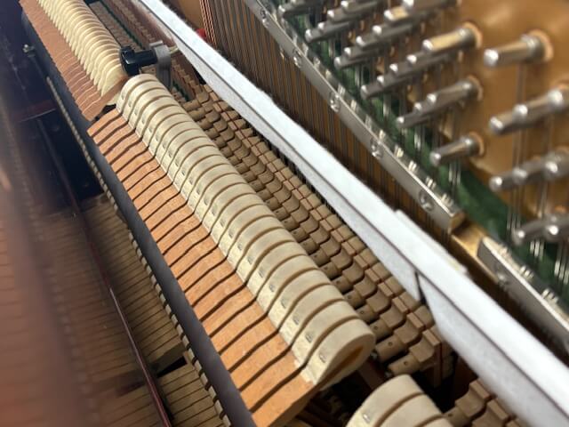 カワイ　中古ピアノ　KL601