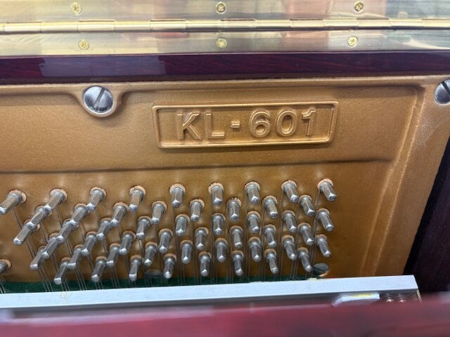 カワイ　中古ピアノ　KL601