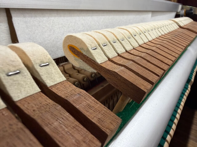 カワイ　中古ピアノ　KL-801