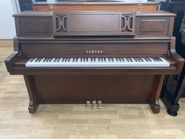 ヤマハ　中古ピアノ　L101