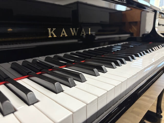 カワイ　中古ピアノ　US63H 