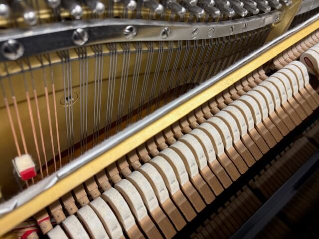 ヤマハ　中古ピアノ　UX-3