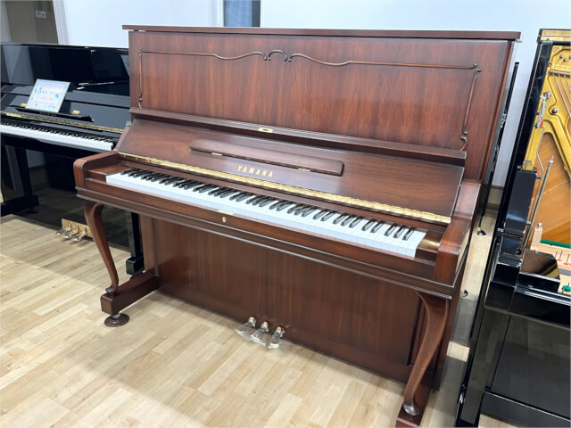 ヤマハ　中古ピアノ　UX50WnC