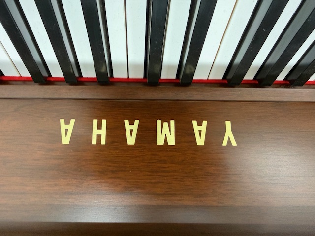 ヤマハ 中古ピアノ W102BW