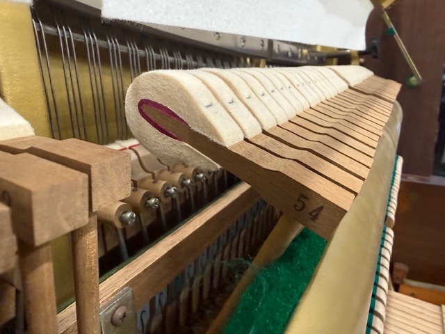 ヤマハ 中古ピアノ W102BW