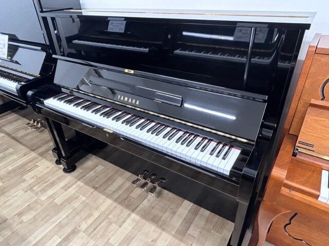 ヤマハ　中古ピアノ　YUS